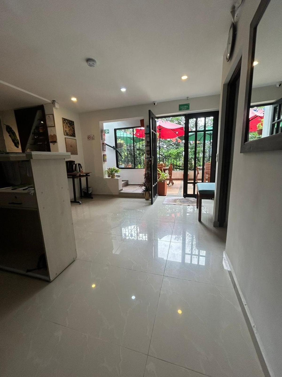 International Hotel เมเดยิน ภายนอก รูปภาพ
