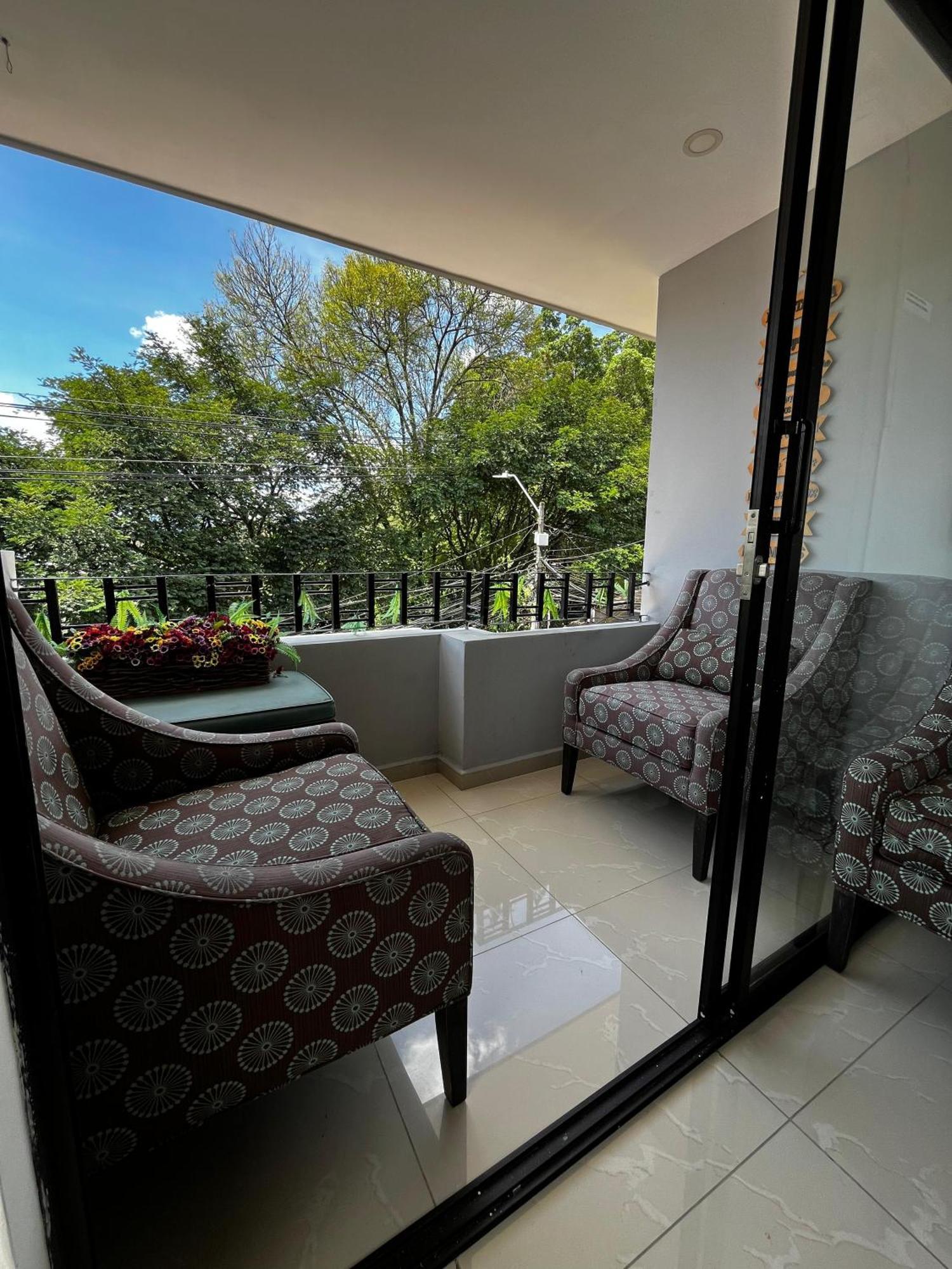 International Hotel เมเดยิน ภายนอก รูปภาพ